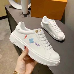 Casual Chaussures Designer Sneakers Luxe Sneaker C Marque Homme Femme Designer Formateur En Cuir Véritable Ace Pantoufle Sandale Diapositive by99 057