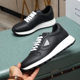 Zapatillas casuales de diseñador de diseñador de diseñador reinilón de cuero cepillado zapatos para hombres tejido de tejido de tejido de maldito entrenador de malla entrenador de treinta de malla al aire libre eu38-45