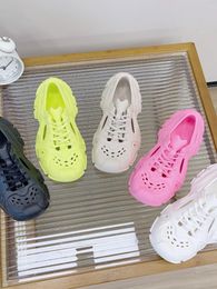 Casual schoenen Designer Sport Lace Up Sneaker Hollow Tenis de Mujer Luxe Zapatillas Running Chaussures Femme Cozy Basket