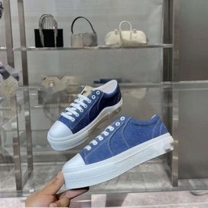 Zapatos casuales Zapatillas de deporte con estampado vintage de diseñador Zapatos de parejas de moda de lujo de alta calidad Suela gruesa de cuero genuino Zapatos de tablero alto de verano Zapatos para hombres y mujeres