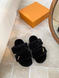 Chaussures décontractées Designers Pantoufles Femmes Sandales Sunset Plat Confort Mules Rembourré Sangle Avant Pantoufles À La Mode Facile à porter Style