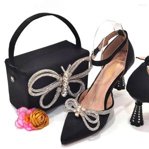 Zapatos informales Doershow Llegada y conjunto de bolsos Conjuntos africanos 2024 PLATA Mujeres nigerianas ¡Bolsos a juego para boda!HFG1-2