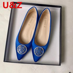 Chaussures décontractées Double bonheur Chinois Bureau de mariage Royal Bleu Dark Satin Flats Muis de mariée Demue de mariée plus grande taille 44
