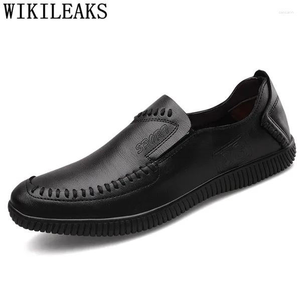 Zapatos casuales que conducen hombres de cuero para hombre de cuero genuino orificio de ventilación sepatu slip on pria ayakkabi