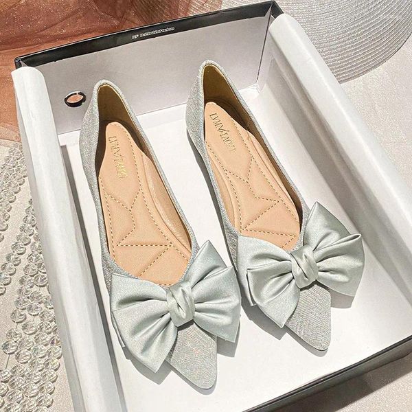 Zapatos casuales Damas elegantes Silk Bow Flat Mujer Pointy Glitter Wedding Wedding Femenino Altura Femenina APLACIÓN DE BALLET Big Tamaño 43