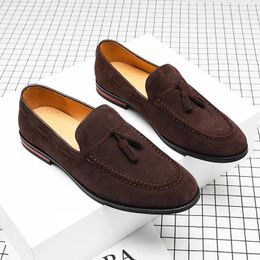 Casual schoenen elegante mannen klassieke jurk loafers merk moda italiana suede kwast leer formeel mocassim masculino couro