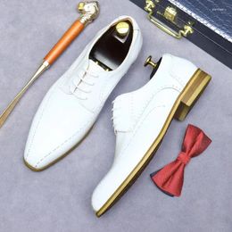 Casual schoenen est veter zakelijk kantoor formeel echte lederen Italiaanse mannen witte trouwjurk oxford