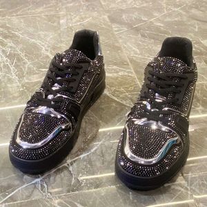 Vrijetijdsschoenen Populaire trendy schoenen van de Europese website Strass Vrijetijdsschoenen voor heren 2024 Nieuwe Sponge Cake-schoenen Modieus en gepersonaliseerd