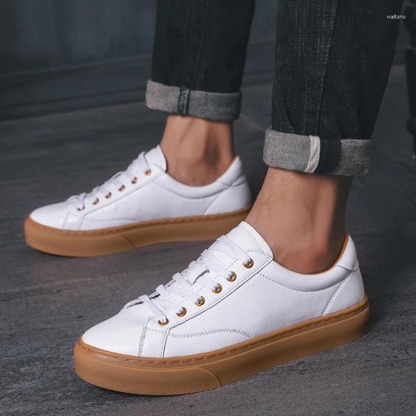 Zapatos casuales de moda de cuero genuino de verano para hombres mocasines planos blancos transpirables para hombre mocasines reales de gran tamaño