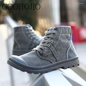 Chaussures décontractées Fashion Male Men Hommes Designer Flat Arelproofing Sneakers High Top Toile Lace-Up Daily Solid