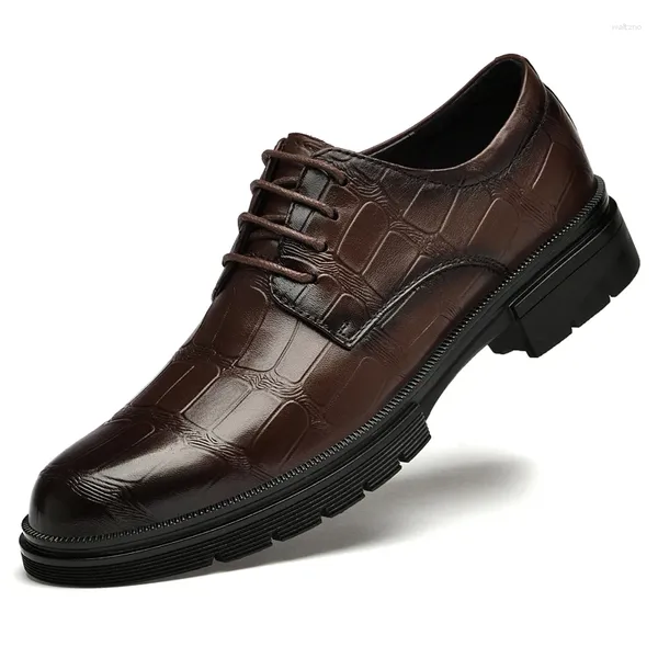 Chaussures décontractées Men de mode Habille Oxfords Business 2024 Classic Great Leather Men's Costumes