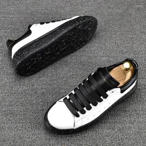 Chaussures décontractées mode Men de baskets réconfortant Anti-odor Pu Vamp Little White Autumn Spring Fit Light Male Locs Y68