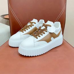 Chaussures décontractées Fashion Small White Spring Couleurs mixtes supérieures Lace-Up Femme Comfort Foot Felt Feet Het Bottom Lovers Sneakers