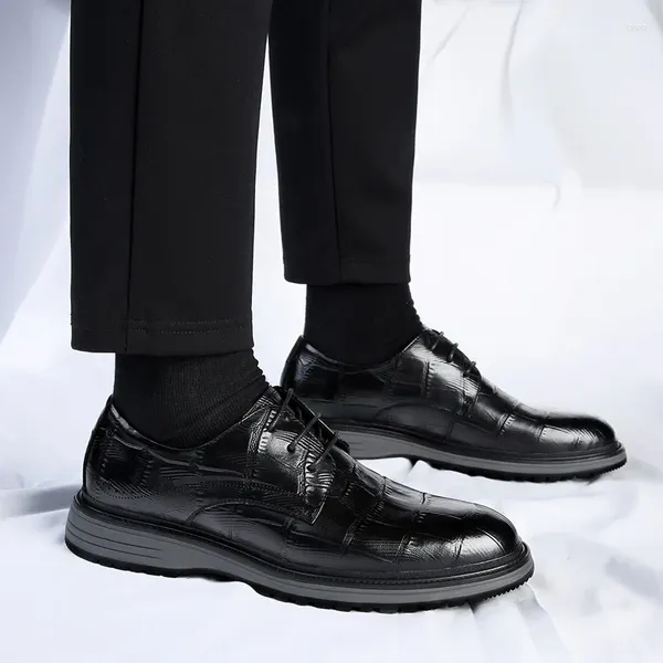 Chaussures décontractées Tendances de mode masculine coréenne oxford cuir noir