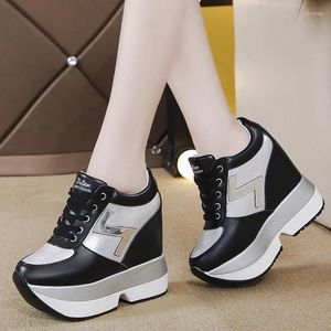 Zapatos informales a la moda, zapatillas blancas, plataforma para mujer, altura de cuña, aumento de 10 CM, suela gruesa, lentejuelas gruesas, PU para otoño