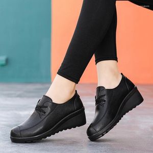 Casual schoenen Fashion Woman Hoogte vergroten Leather High Heel Ladies Soft Sneakers Ademende dames Loafers plus maat 41