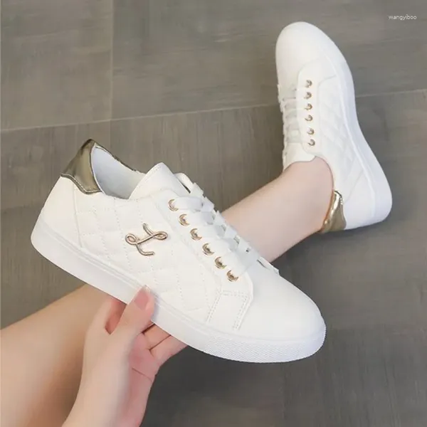 Chaussures décontractées Fashion Women Sneakers Girl Étudiant Petit blanc Vulcanisé Tendance Concise Concis