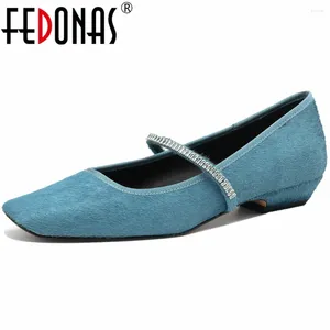 Chaussures décontractées Fedonas Fashion Rhinaistone Femmes Pumps Bas Heels Square Toe Spring Summer Basic Office Party Femme Arrivée