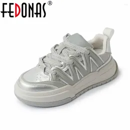 Casual schoenen Fedonas Vrouwen echte lederen sneakers flats platforms cross-gebonden vrouw ronde teen sport