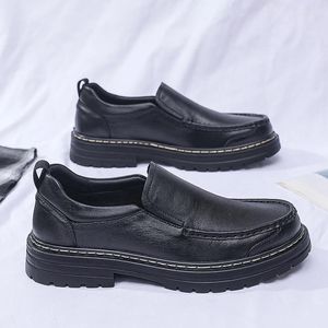 Chaussures décontractées première couche Cowhide Cuir Men's Cuir Trendy All-Match Mens Mandons Soft Comfort Business Work Work Shoe for Men
