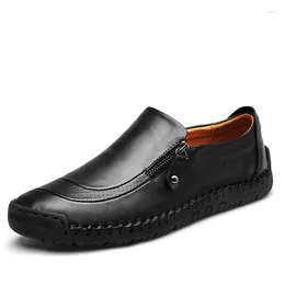 Casual schoenen fshion heren lederen handgemaakte loafers vintage mocassin slip op rubberen flats anti-skid zip opening plus maat 38-48