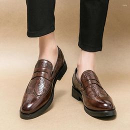 Chaussures décontractées Gentlemans élégant en cuir authentique hommes classiques faits à la main