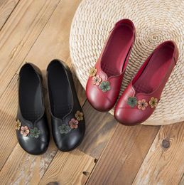 Chaussures décontractées en cuir véritable pour femmes, mocassins à enfiler à fleurs, baskets plates d'automne pour 2024