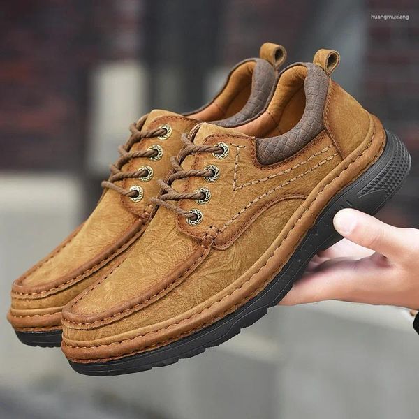 Chaussures décontractées en cuir authentique Lofers formels pour les hommes Slip sur les mocassins Homme de style vintage conduisant des randonnées extérieures