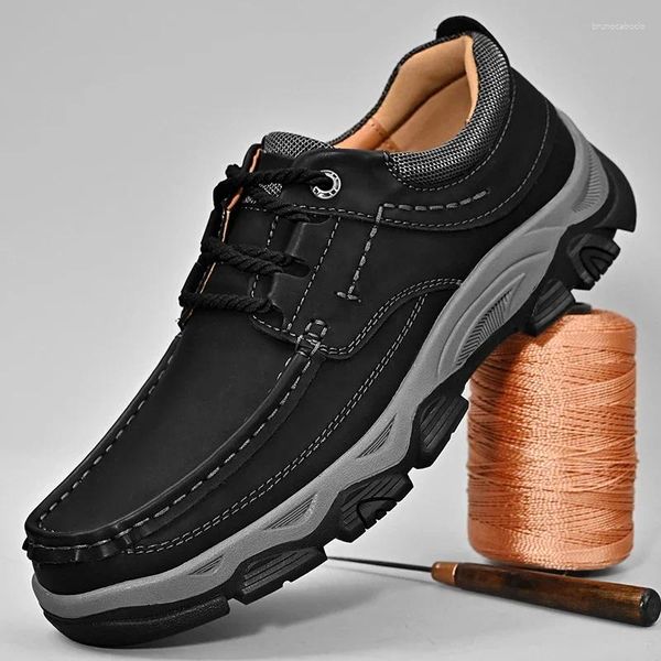 Chaussures décontractées Hommes en cuir authentiques à lacets de mode Randonnée de haute qualité Sneakers doux et doux Trekking de camping masculin