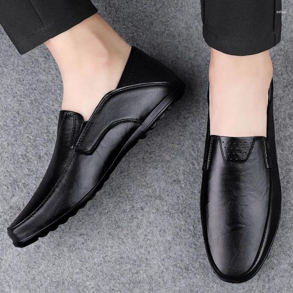 Zapatos casuales Hombres de cuero genuino mocasines hechos a mano Moccasins cómodos caballeros conduciendo transpirables planos de confort masculino