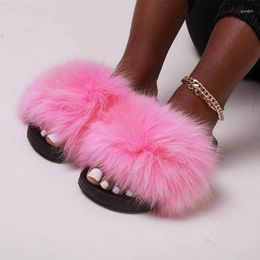 Chaussures décontractées Girl Fur Slippers Summer Hawaii Holiday Flat Beautiful Furry Sandales Amazing Big Brand Deing