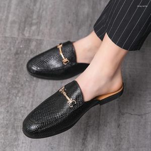 Chaussures décontractées Moids pour les hommes Locs de conduite en cuir Summer 2024 Slippers mâles Slip-On Flats Backless Moccasin