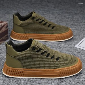 Casual schoenen Harajuku Green Sneakers Men Designer Suede Streetwear Hip Hop Platform Slip op Vulcanised 2024