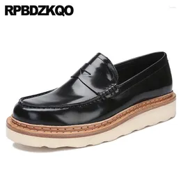 Casual schoenen Hoge kwaliteit Comfort Echt lederen Zwart Werk Flats Italië Slip op European Deluxe Patent Men Designer Loafers 11 Plus Maat