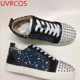 Casual schoenen inkt heren sneakers gemengde kleur zilveren spikes man veter-ontwerp ontwerp plat platform comfortabel loafer unisex