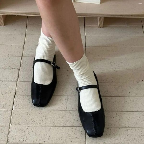 Chaussures décontractées ippeum ballet noir flat femme en cuir d'été slip sur les pieds carrés ballerines femme chaussure