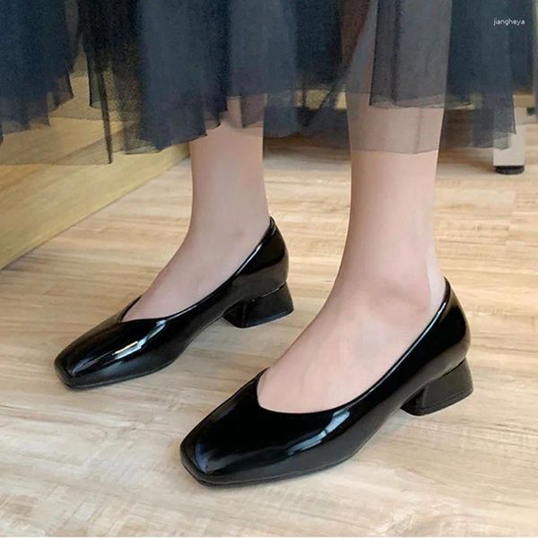 Chaussures décontractées en cuir japonais pour femmes, mocassins à bouche peu profonde et ouverte en V, bout carré, antidérapant, taille de travail 44