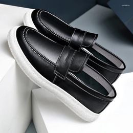 Chaussures décontractées Style coréen hommes mode noir blanc sans lacet chaussure paresseuse plate-forme baskets respirant été mocassins en cuir souple mâle