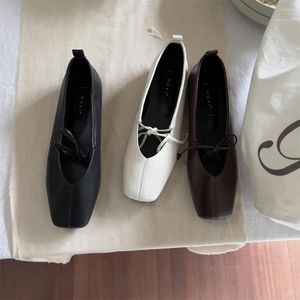 Casual schoenen Koreaanse stijl Dames Flats Comfortabele zachte bootloafers Ballerina Ondiepe ballet Platte slip aan de zijkant