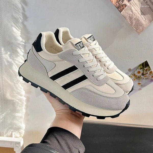 Chaussures décontractées Version coréenne de Forrest Gump pour femmes au printemps 2024, étudiantes, polyvalentes et papa plus grand