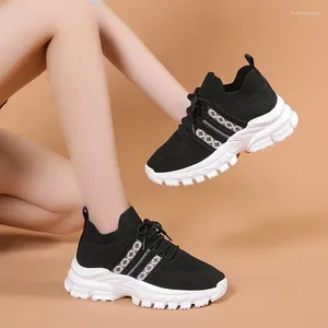 Casual schoenen Koreaanse vrouwen rennen sneakers lichtwight sport ademende luchtvliegen wevende buiten wandelen joggen