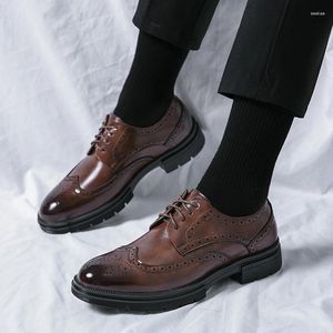 Chaussures décontractées à lacets Style britannique bout pointu en cuir hommes Oxfords affaires formelles richelieu appartements à semelles épaisses