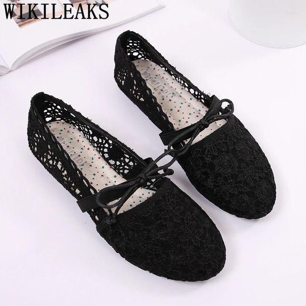 Chaussures décontractées Locs de dames Femmes Flat Slip on confortable en dentelle de style coréen Ballerinas pour plus taille 42