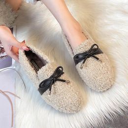 Casual schoenen Lamb Wol en kasjmier warme katoenen vrouwen dragen 2024 ronde hoofd enkele dik opgeloste lefu buiten in de winter