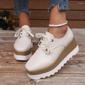 Casual Schoenen Grote Maat Platform Zapatos Para Mujeres 2024 Winter Veterschoenen Lakleer Helling Hak Verhooging Zwart Plat