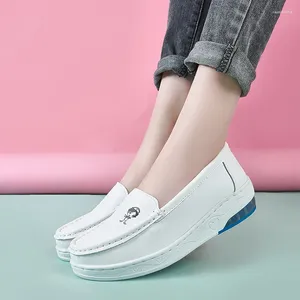 Casual schoenen leer voor vrouwen luchtkussen Loafers witte platte schoen lichtgewicht slip op vrouwelijke gezondheidszorg verpleegkunde 0801