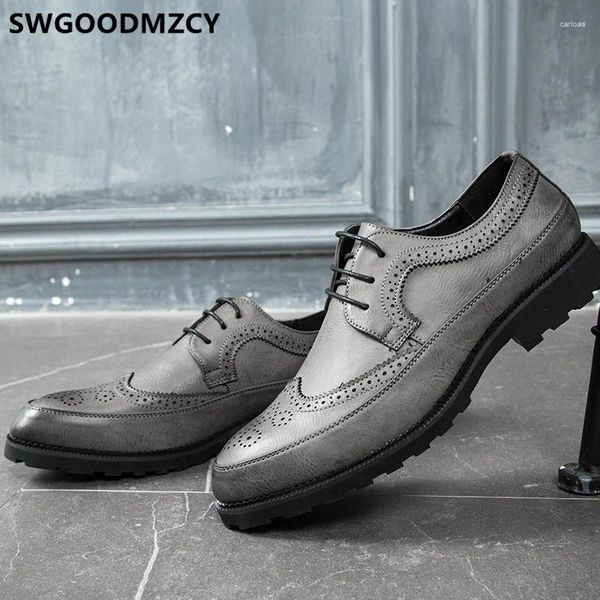 Chaussures décontractées en cuir hommes coiffeur formel de marque italienne Brogue classique grande taille 48 sapato social masculino
