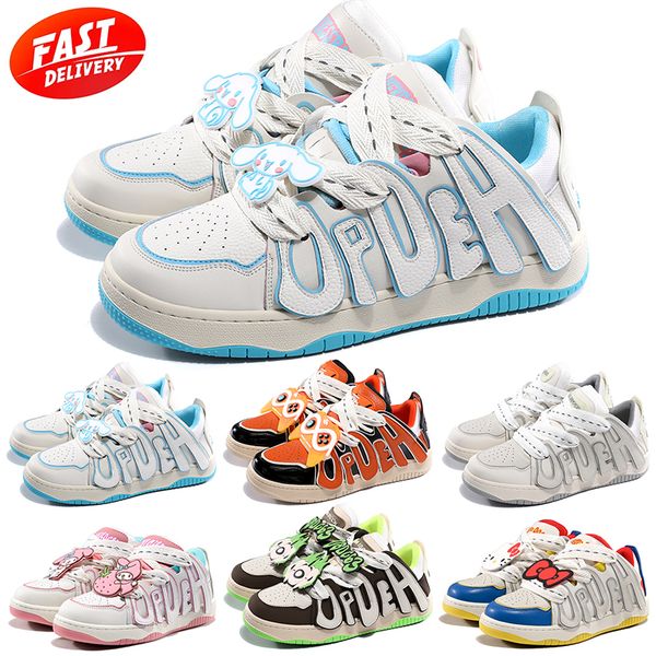 Chaussures décontractées Lettre DPDEH Chaussures Sports de plein air Sneaker Cinnamoroll Bowknot Buzz Lightyear Nuage Laurel Dog Chaussures de course Melody Kuromi Rouge Vert Hommes Femmes Chaussures