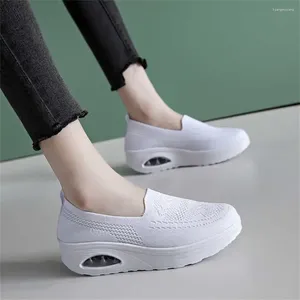 Chaussures décontractées légères à enfiler, baskets vulcanisées pour femmes, taille 33, mignonnes, de sport et de luxe, Top plat, 2024