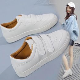 Chaussures décontractées Little White Female Spring and Automne 2024 Corée Edition Student Board